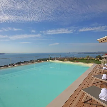 Villa Le Valli Sleeps 11 With Pool Air Con And Wifi